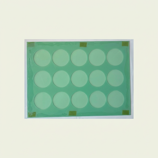 5.5cm round fridge magnet jig with pale green circles and wider preview margins